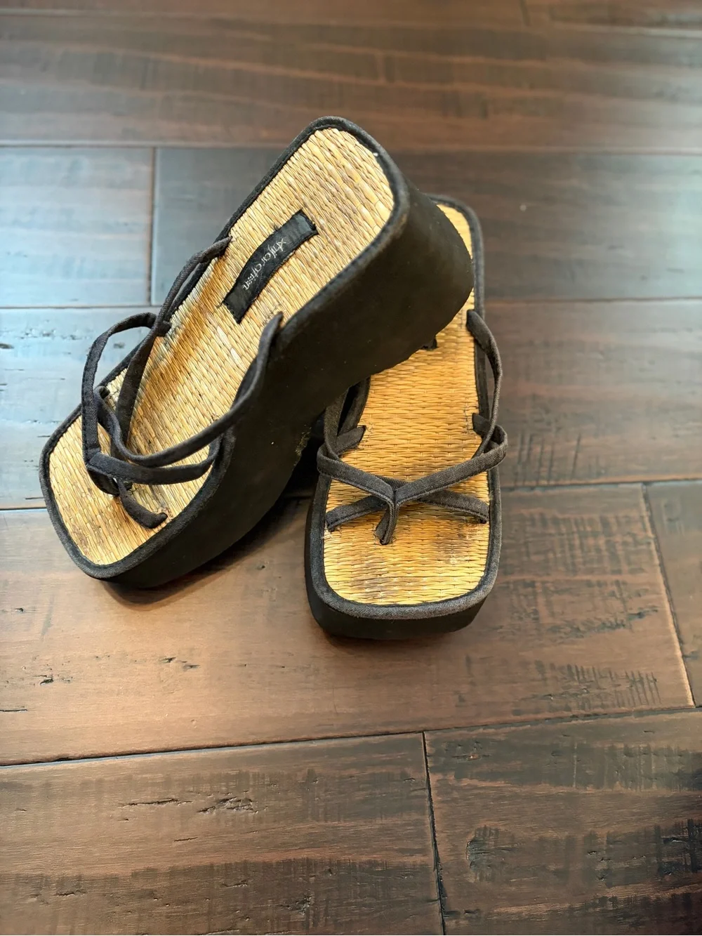 Vintage 90’s Y2K Black Platform Sandals with Straw Insole 2000’s